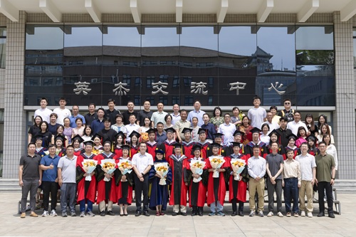 全体合影.jpg